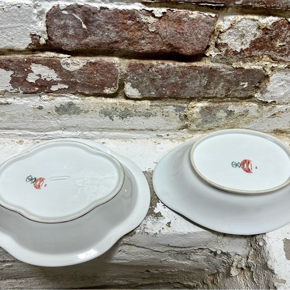 Vintage Limogues France Set of 2 Floral Peacock Serving Bowls Trimmed in Gold. - Picture 3 of 10